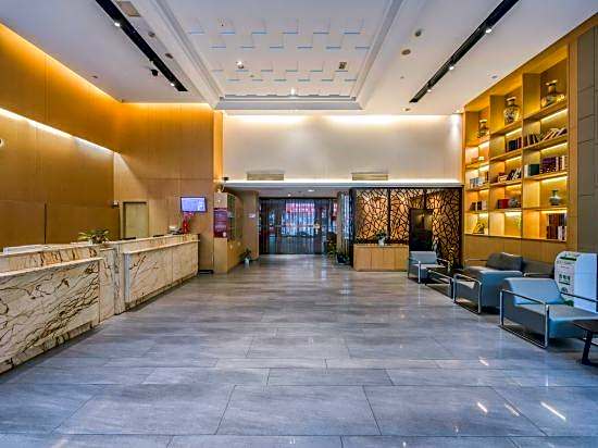 Home Inn (Ningbo Railway Station Antique City)