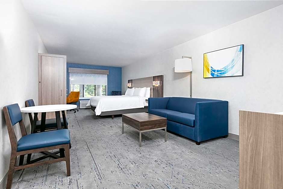 Holiday Inn Express Hotel and Suites Valparaiso By IHG