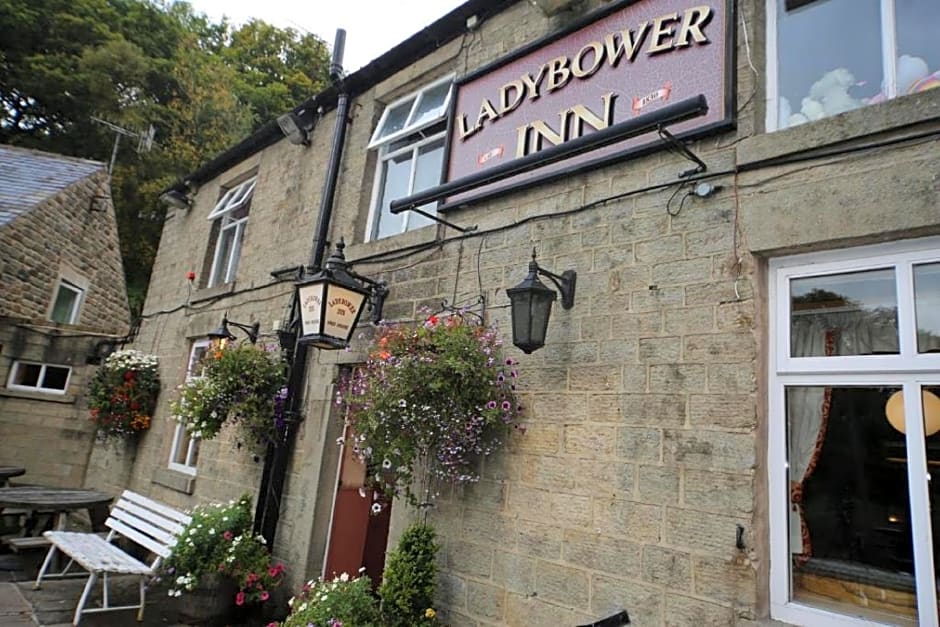 OYO Ladybower Inn