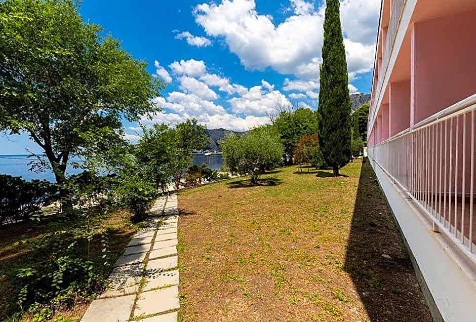 Tourist Settlement Brzet