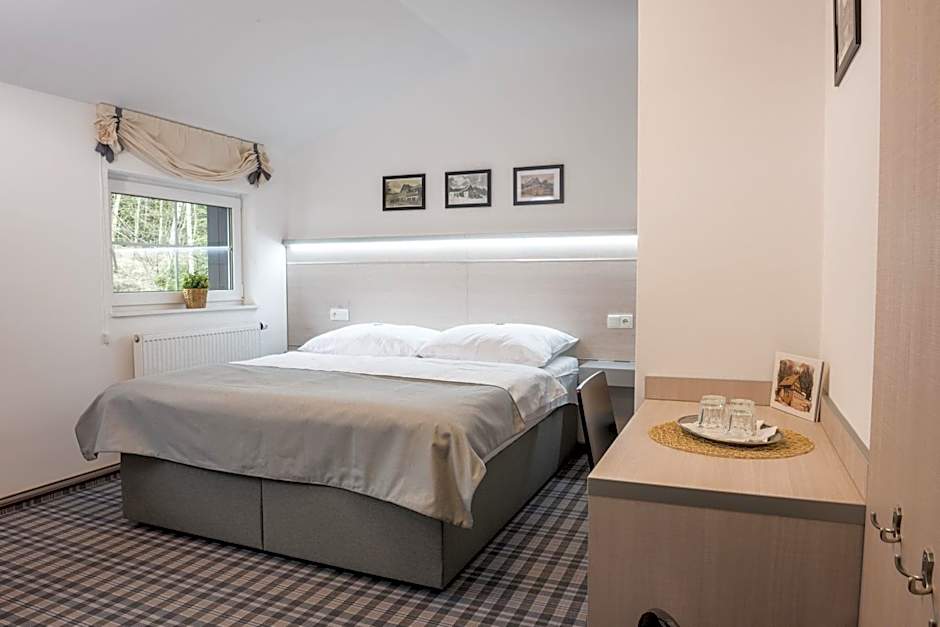 Foto 1 von 4 von 1 Double Bed or 2 Beds