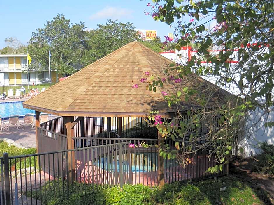 Seralago Hotel And Suites Main Gate East