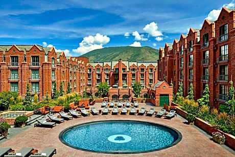 The St. Regis Aspen Resort
