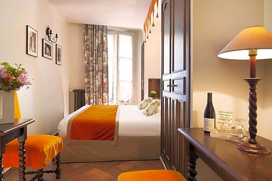 Castex Hotel