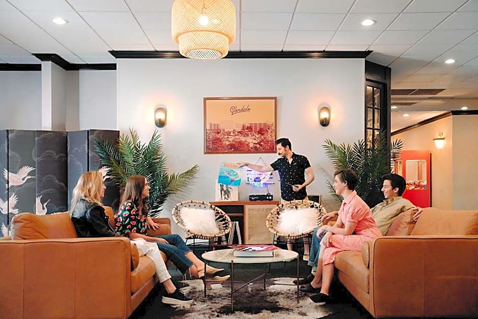 Glendale Express Hotel