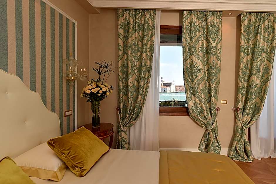 Savoia & Jolanda Hotel