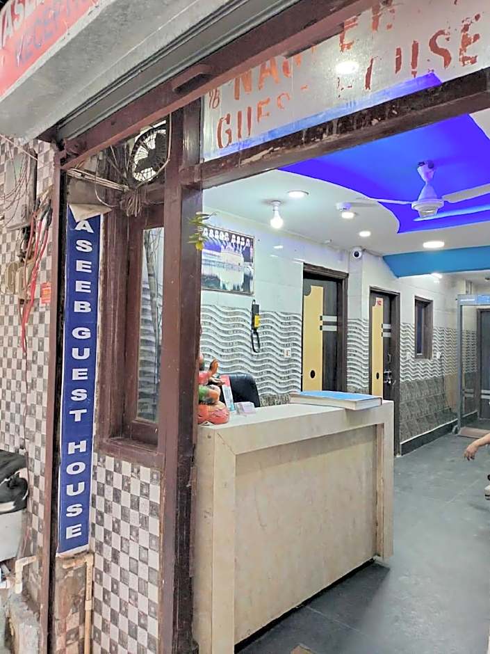 Hotel Naseeb By OYO Rooms – Delhi, NY