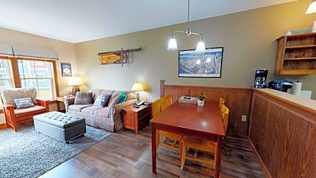 Allegheny Spg - Cozy Condo Ski from our patio