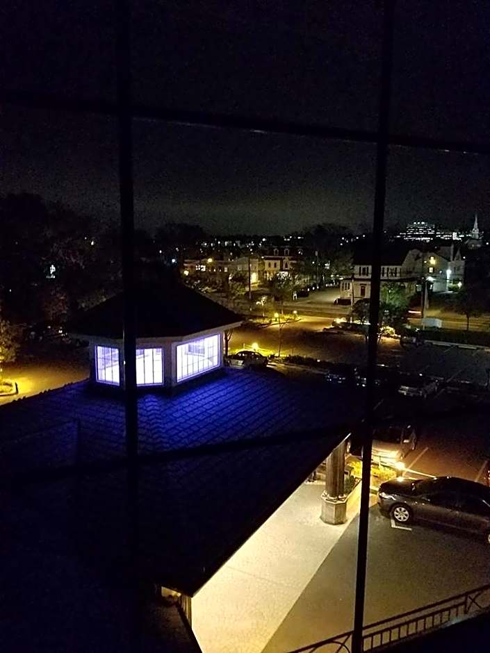 Norwalk Inn And Conference Center