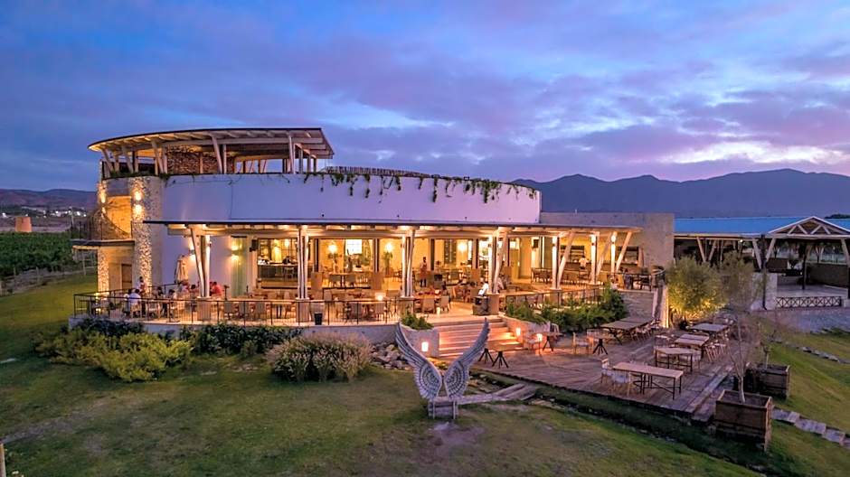 Hotel Vinícola Parvada by Lumina