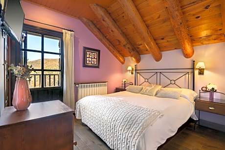 Queen Room with Balcony