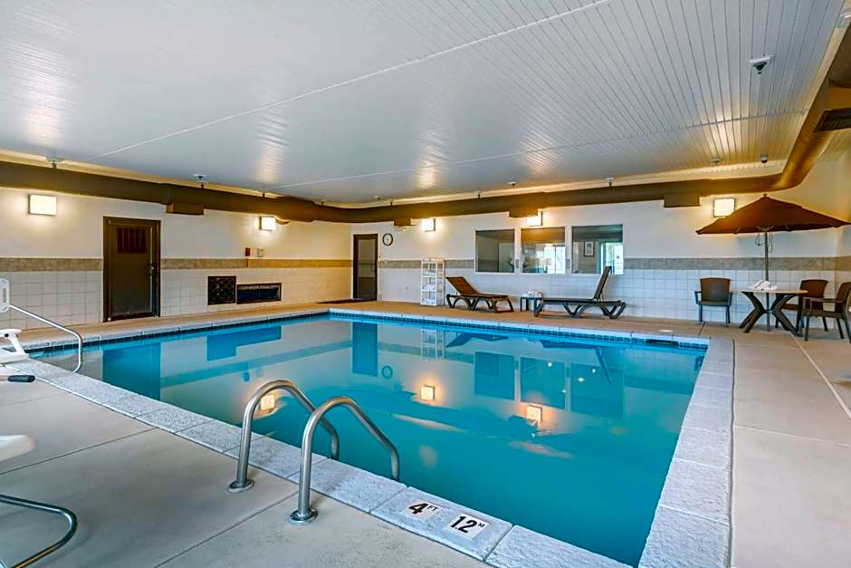 Comfort Inn & Suites Pittsburg KS