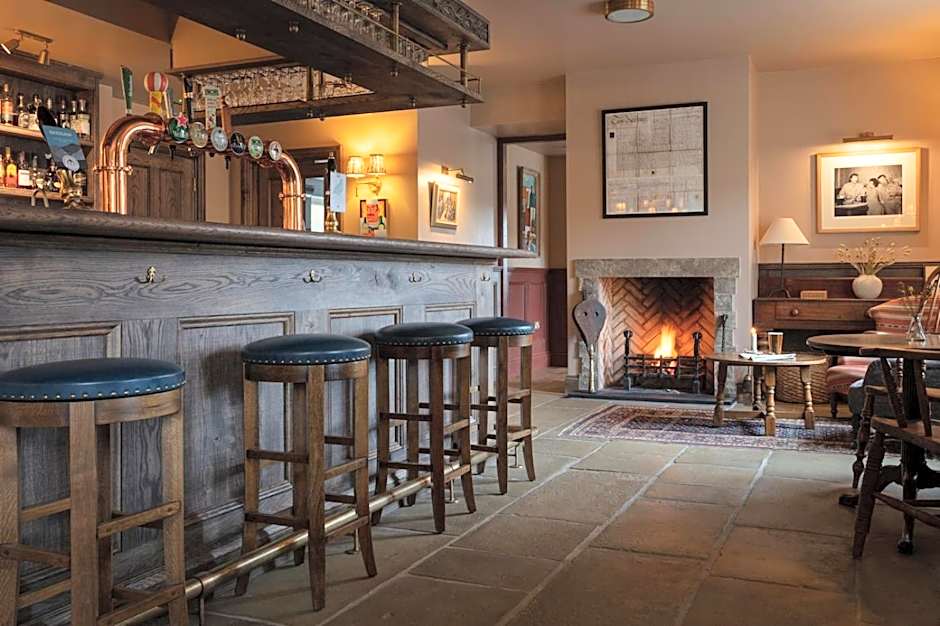 The Kirkstyle Inn & Sportsman Rest