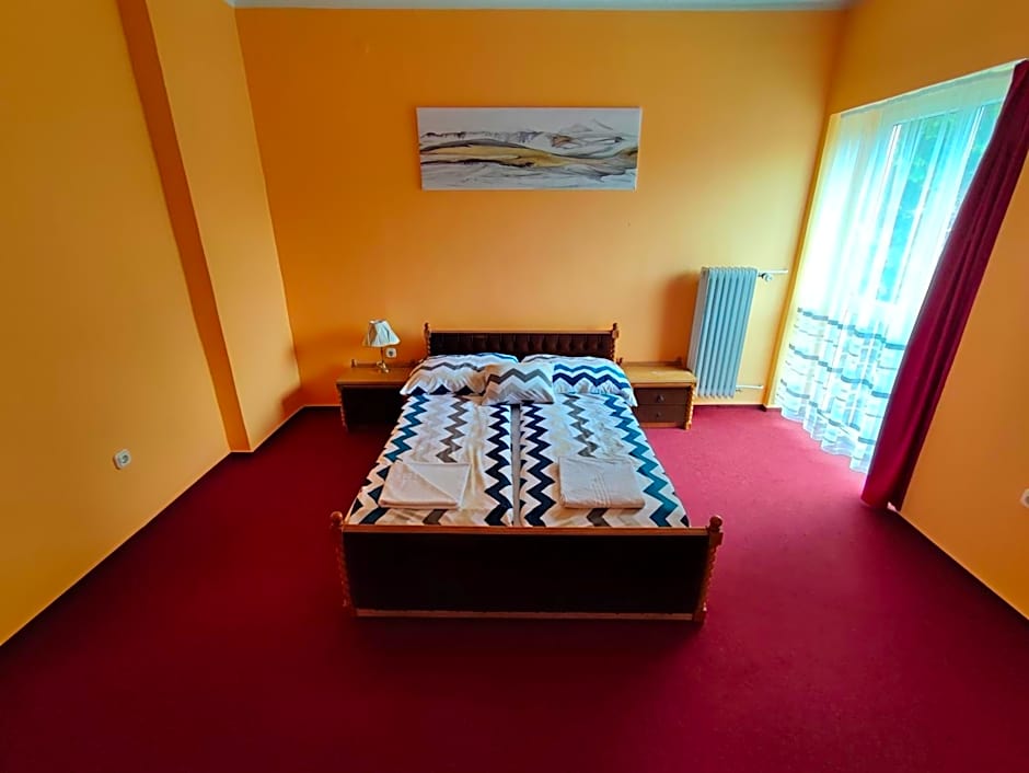 Hotel Béke Sziget Komló