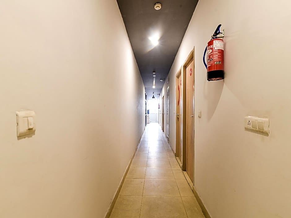 Jps Grand Hotel by OYO Rooms – Delhi, NY