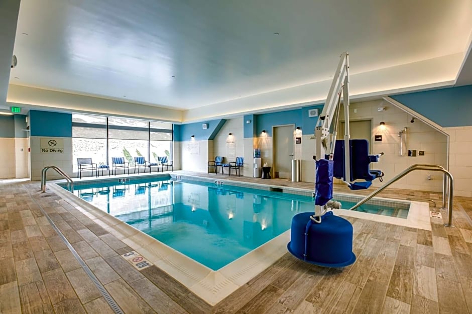 Hampton Inn By Hilton & Suites Boston-Waltham