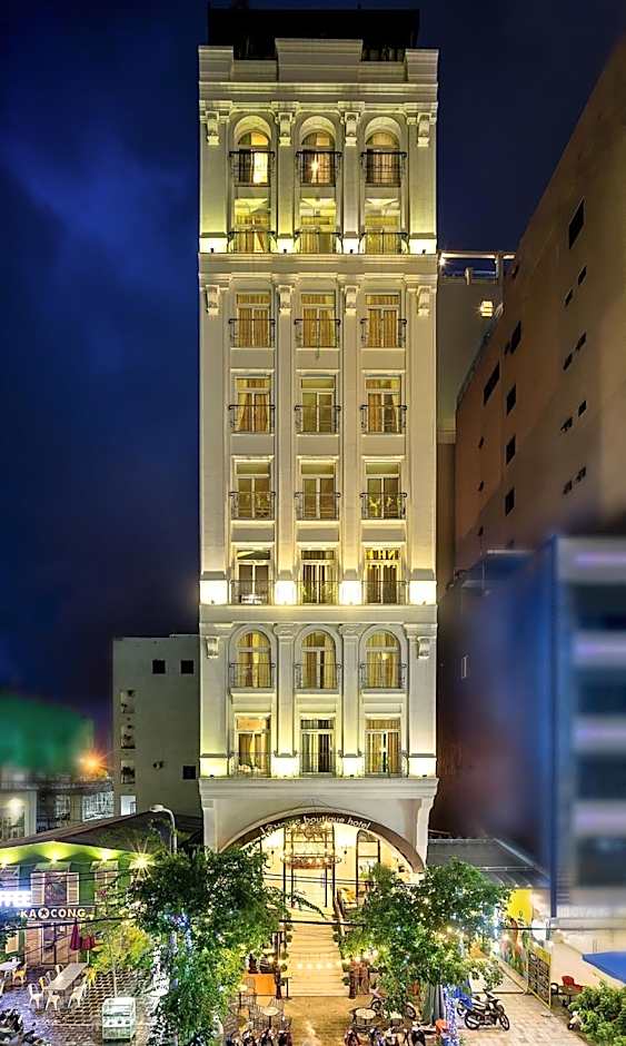 Le House Boutique Hotel - 100m to the beach