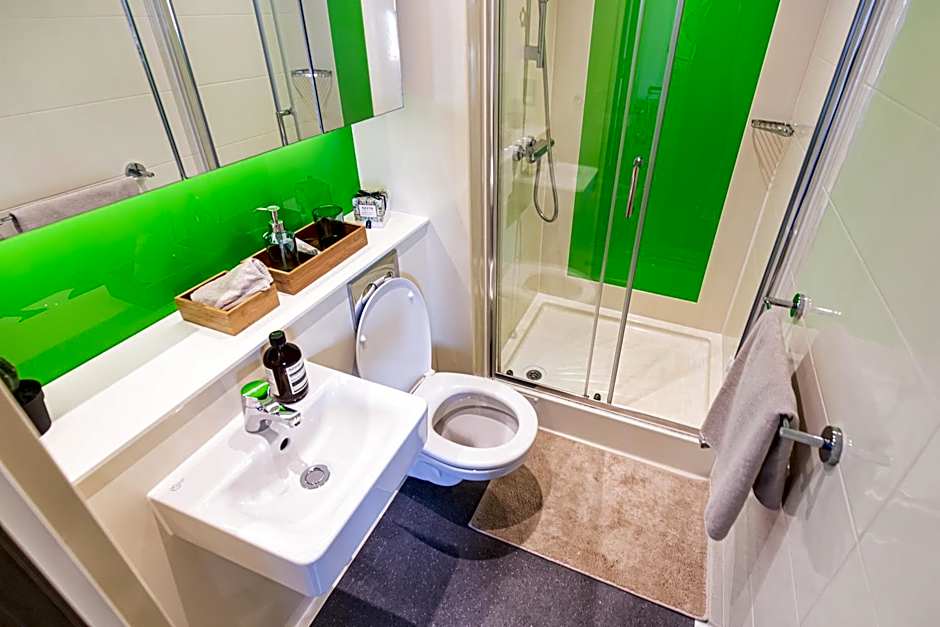 New Era Living - Private Rooms next to Bramall Lane