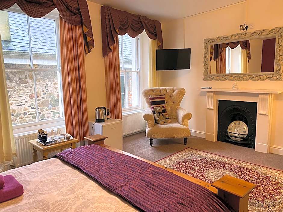 Station House, Dartmoor and Coast located, Village centre Hotel