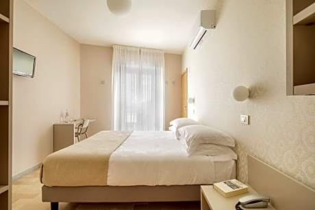 Triple Room with Sea View