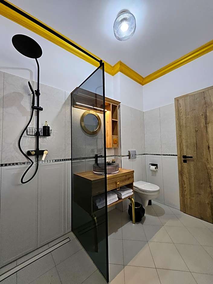 COLT DE RAI-Deluxe & Spa