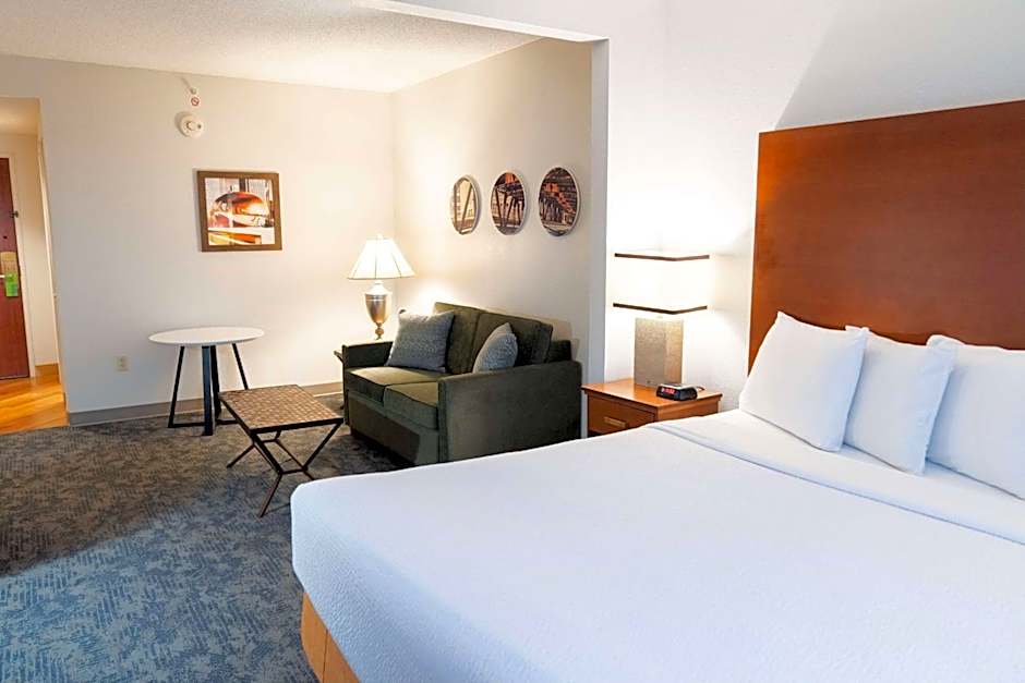 La Quinta Inn & Suites by Wyndham Bannockburn-Deerfield