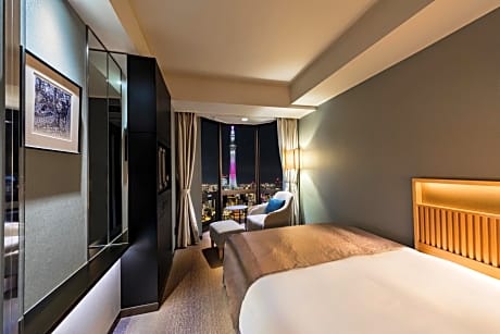 Standard Triple Room With City Side - Smoking