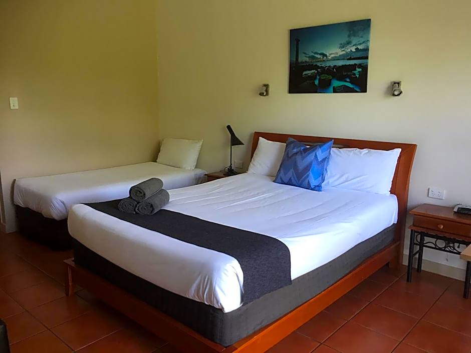 Birch Motel Bowen Previously Known as Bowen Arrow Motel