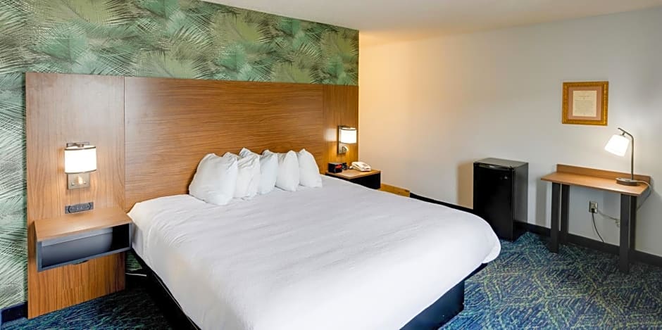 Park Grove Inn
