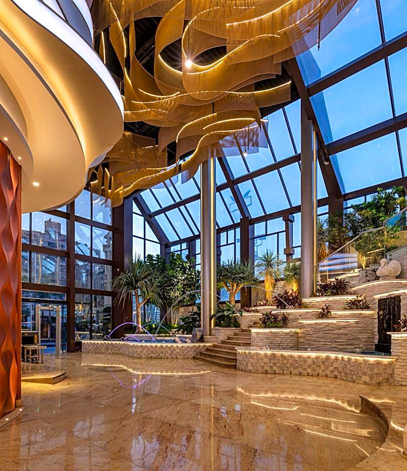 Crowne Plaza Alexandria Mirage by IHG