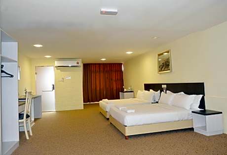 Superior Family Room