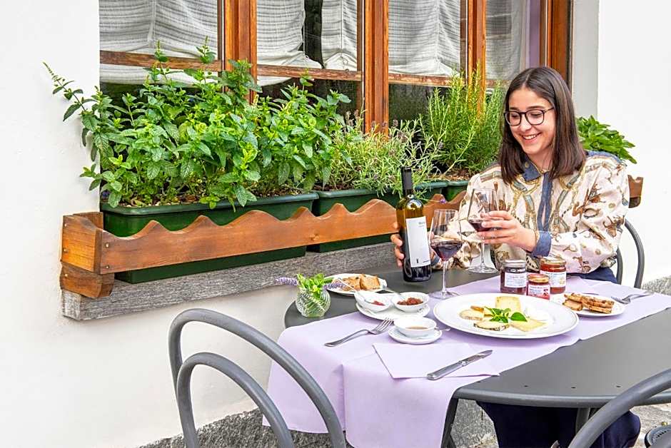 Hotel Ristorante Miramonti
