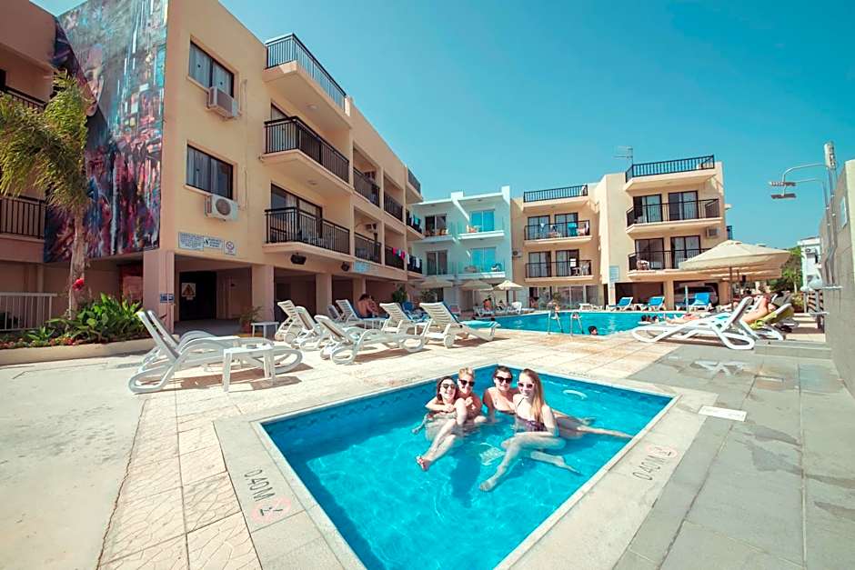 A Maos Hotel Apartments
