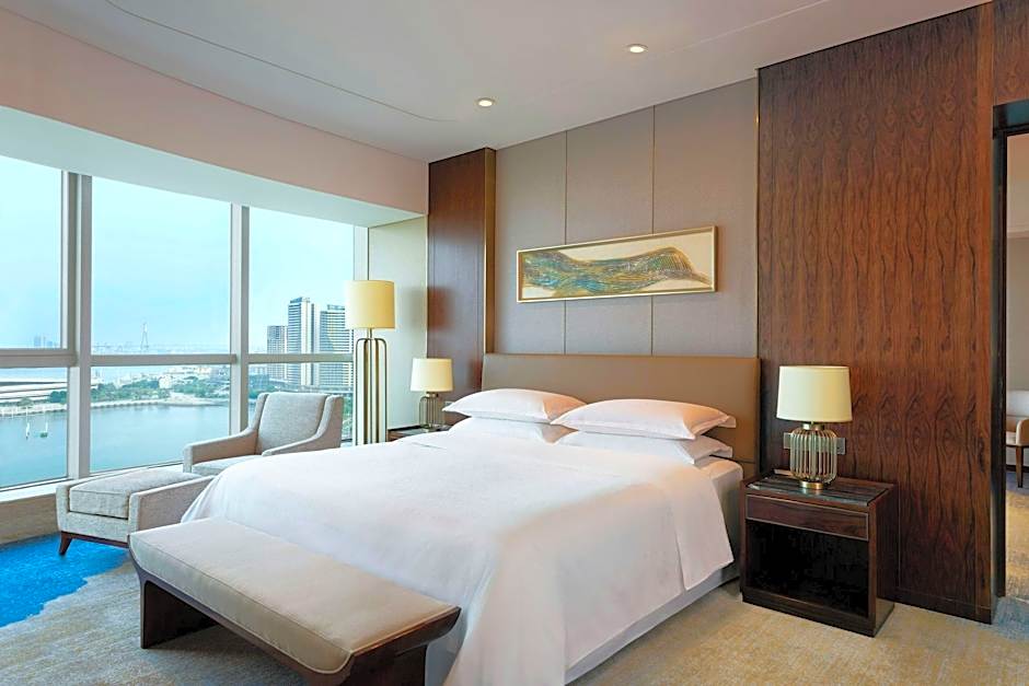 Sheraton Zhanjiang Hotel