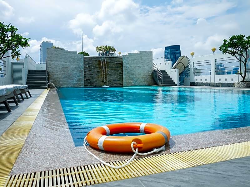 Zenith Sukhumvit Hotel