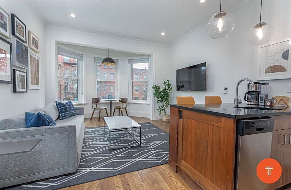 304 Newbury Street by Thatch
