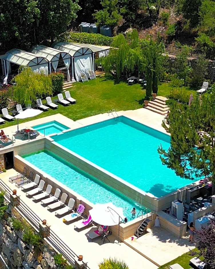 Cherry Blossom Boutique Hotel