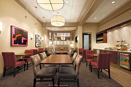 1 King Mobility Accessible W/ Bathtub