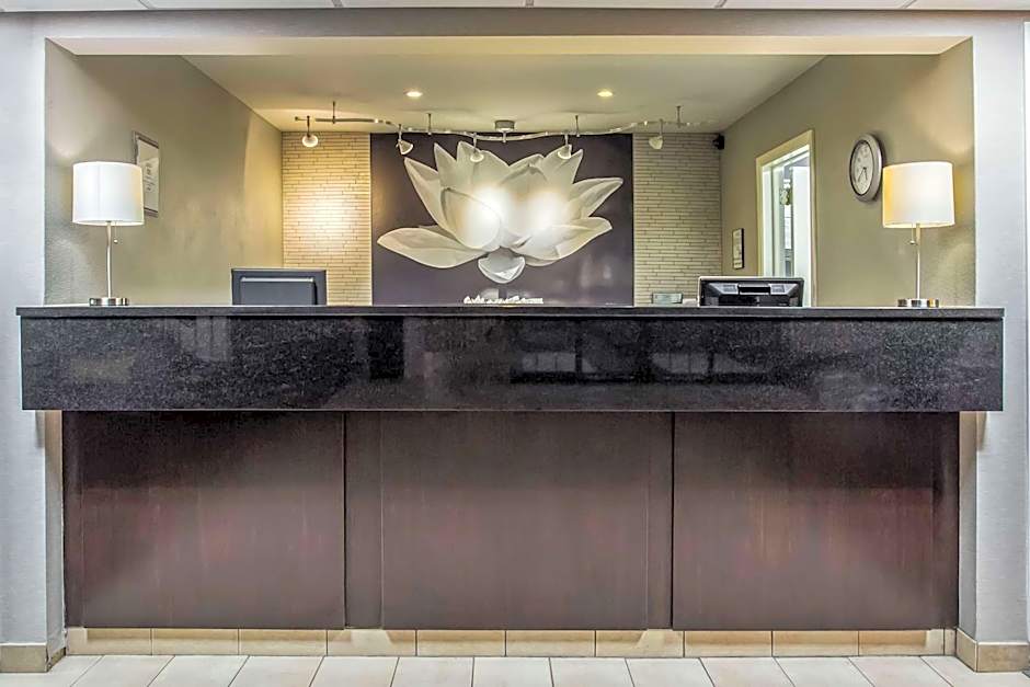 La Quinta Inn & Suites by Wyndham Oshkosh