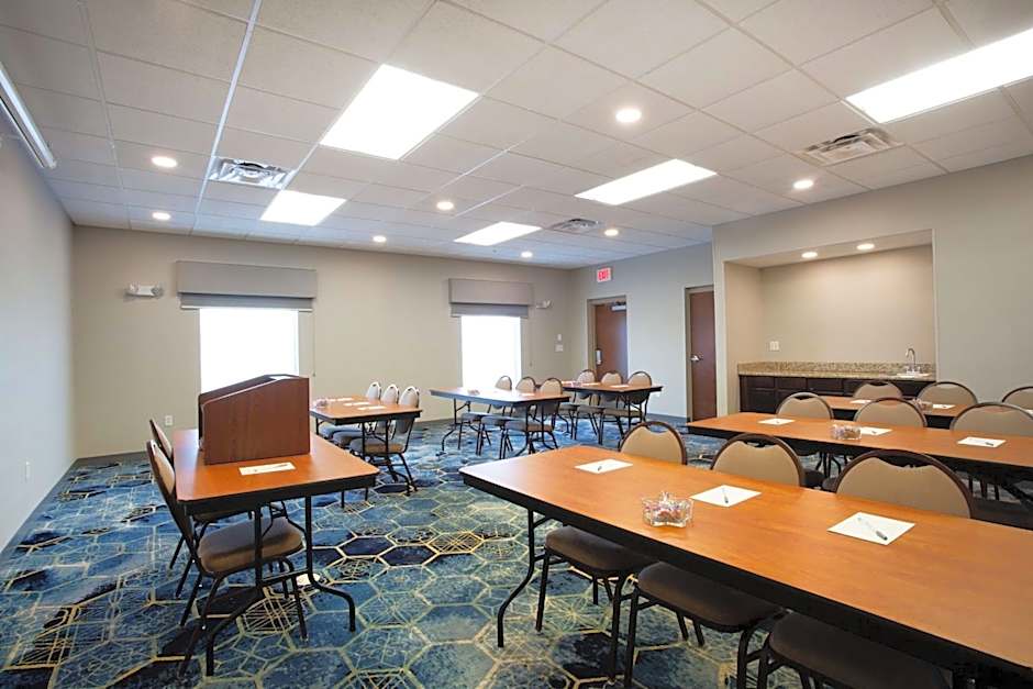 Hampton Inn By Hilton Watertown