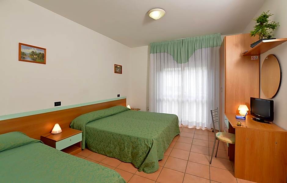 Hotel Etna