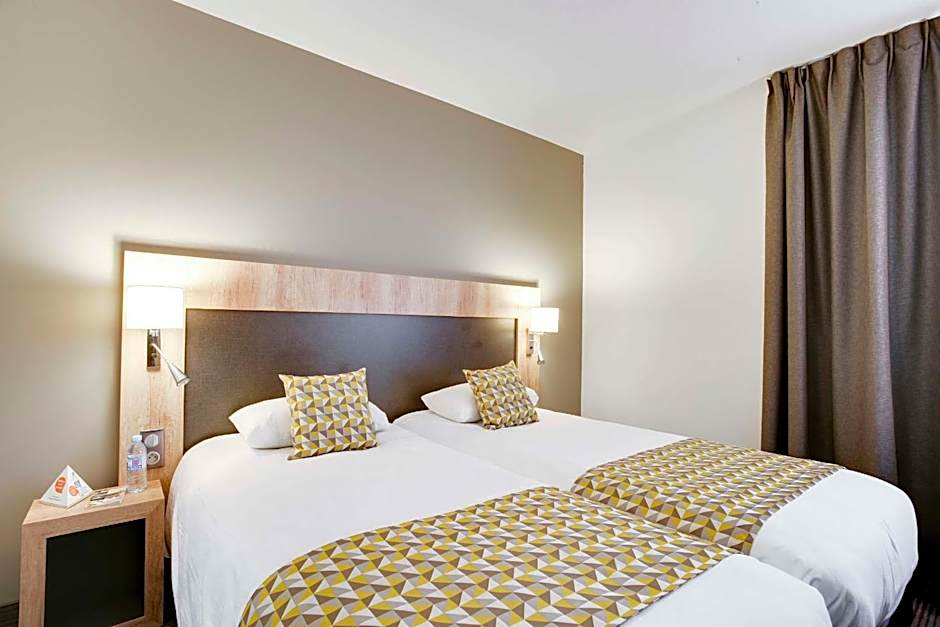 Brit Hotel Confort Loches