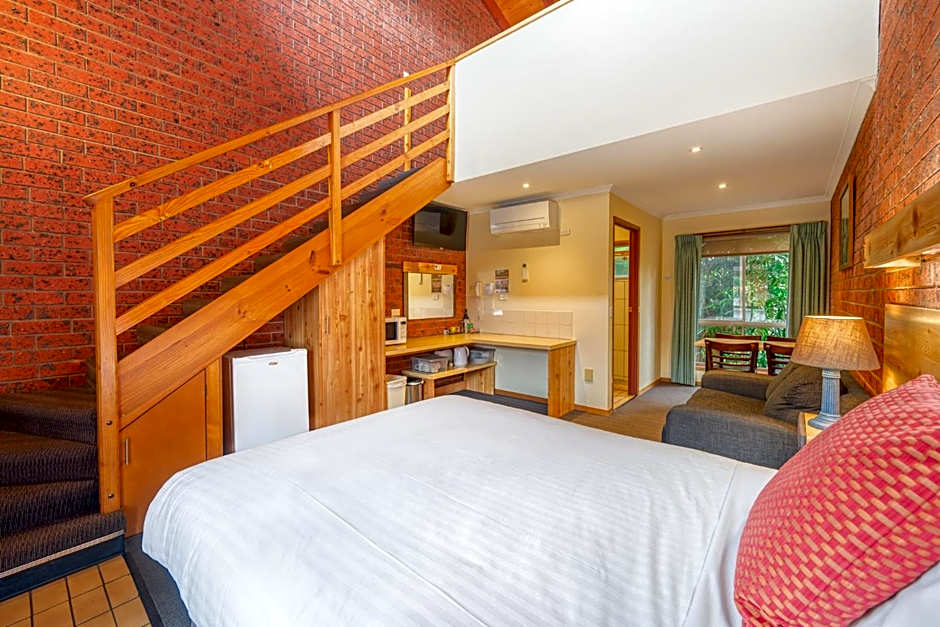 AAt 28 Goldsmith Motel