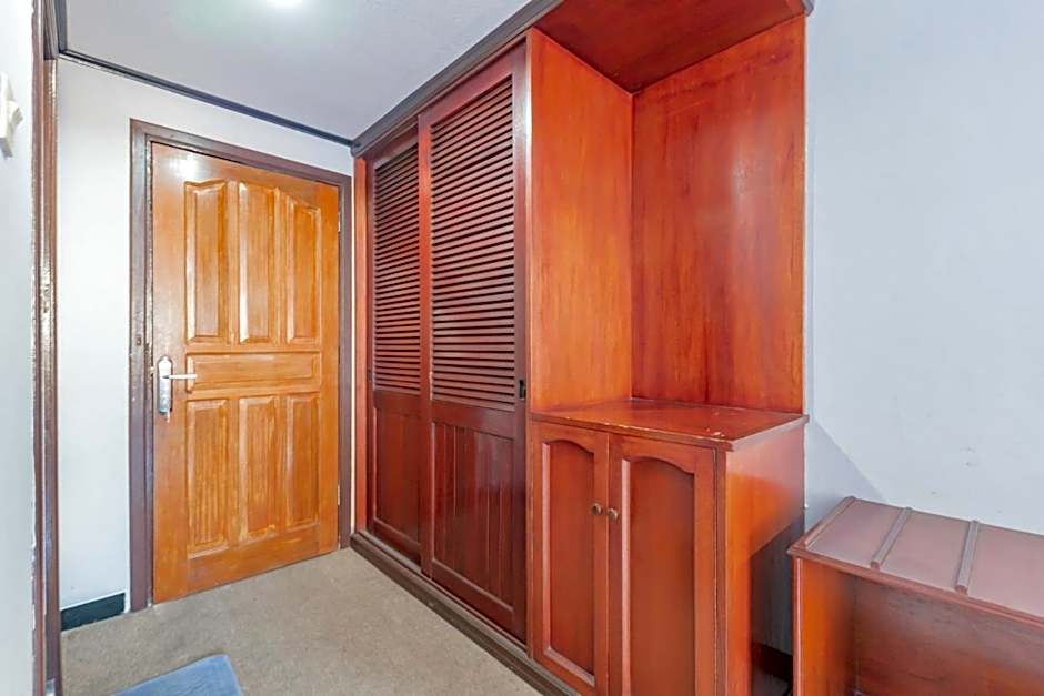 RedDoorz near Plaza Balikpapan