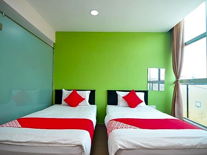 OYO 816 Hotel De Kiara