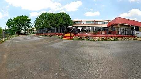 Lancaster Family Resort