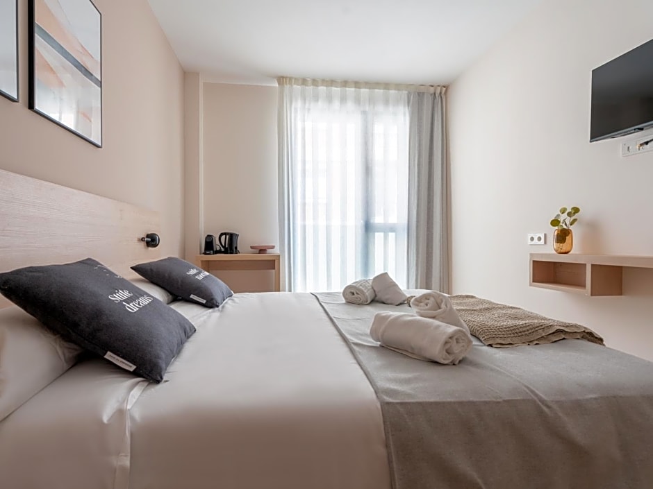 limehome Barcelona Carrer de Besalú 82
