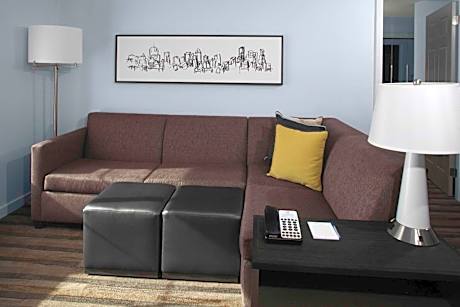 Two-Bedroom Suite with Accessible Tub