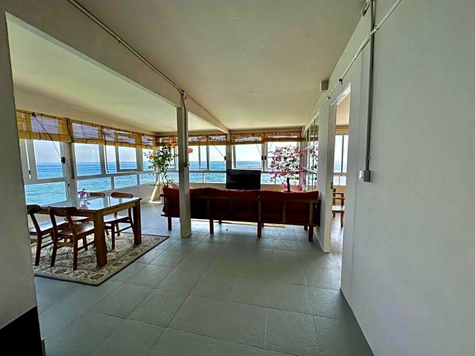 Beach front villa , All Mare 2