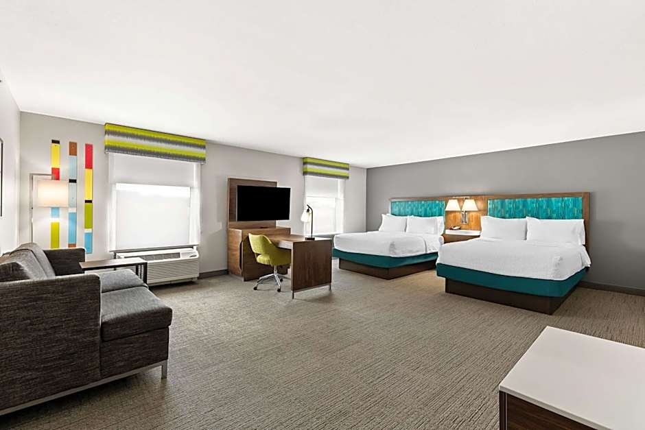 Hampton Inn By Hilton & Suites Canton